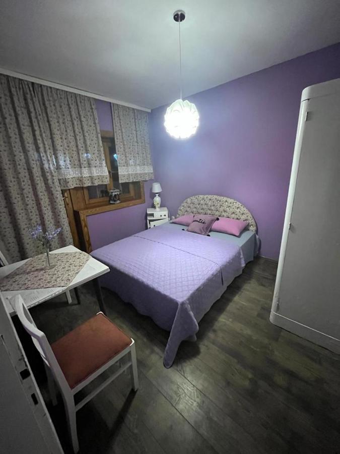 Salas Gnijezdo Bačka Palanka Esterno foto